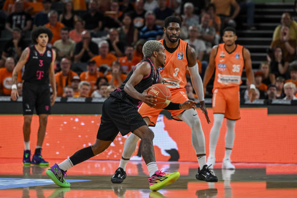 更具变化性 更具变化性